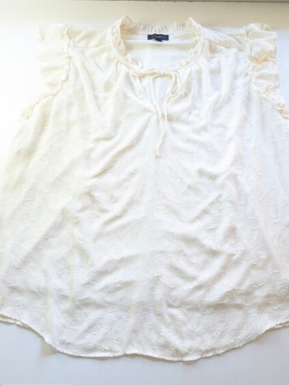 Tamara H. White Floral Jacquard Ruffle Front Tie Blouse Tank Top - Pristine